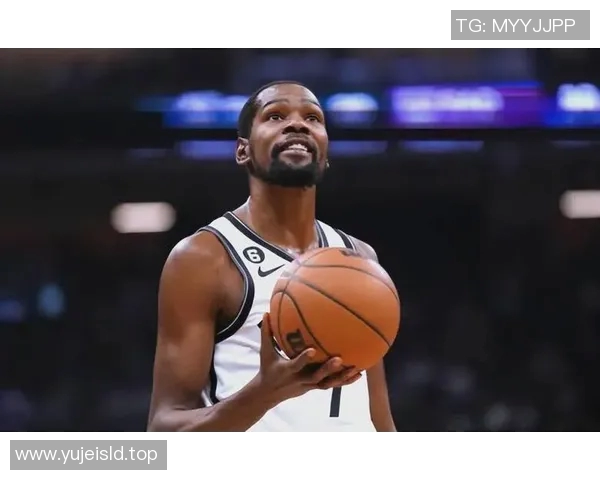 杜兰特与拉文的巅峰对决谁能在赛场上笑到最后