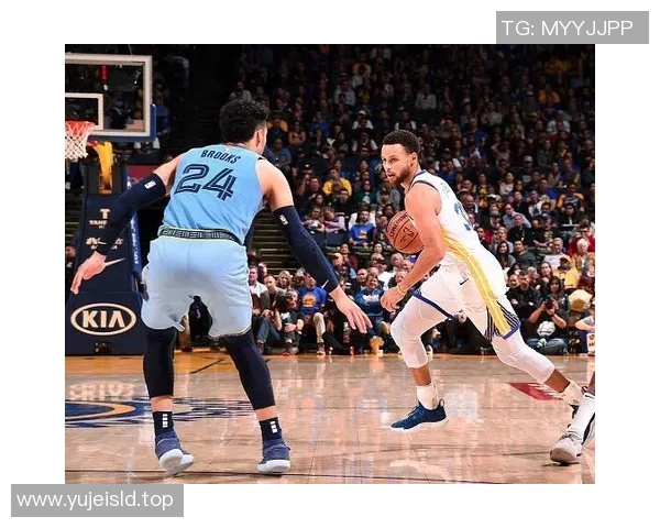 雄鹿大胜灰熊,豪取六连胜!球迷沸腾,冠军之路有望? 雄鹿大胜灰熊,豪取六连胜!球迷沸腾,冠军之路有望?