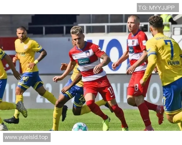 汉堡队迎战基尔队力争主场胜利展现强大实力 汉堡队迎战基尔队力争主场胜利展现强大实力